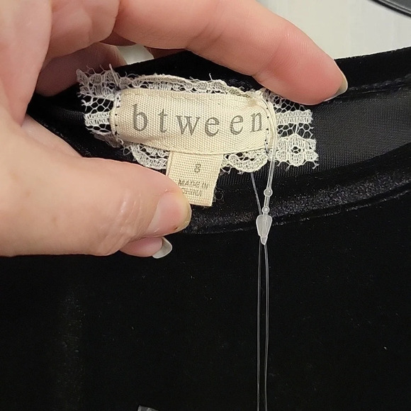 New With Tag Girls 2 Piece Top & Pants with Matching Hair Clip Size 8 Velor Soft - Picture 4 of 9